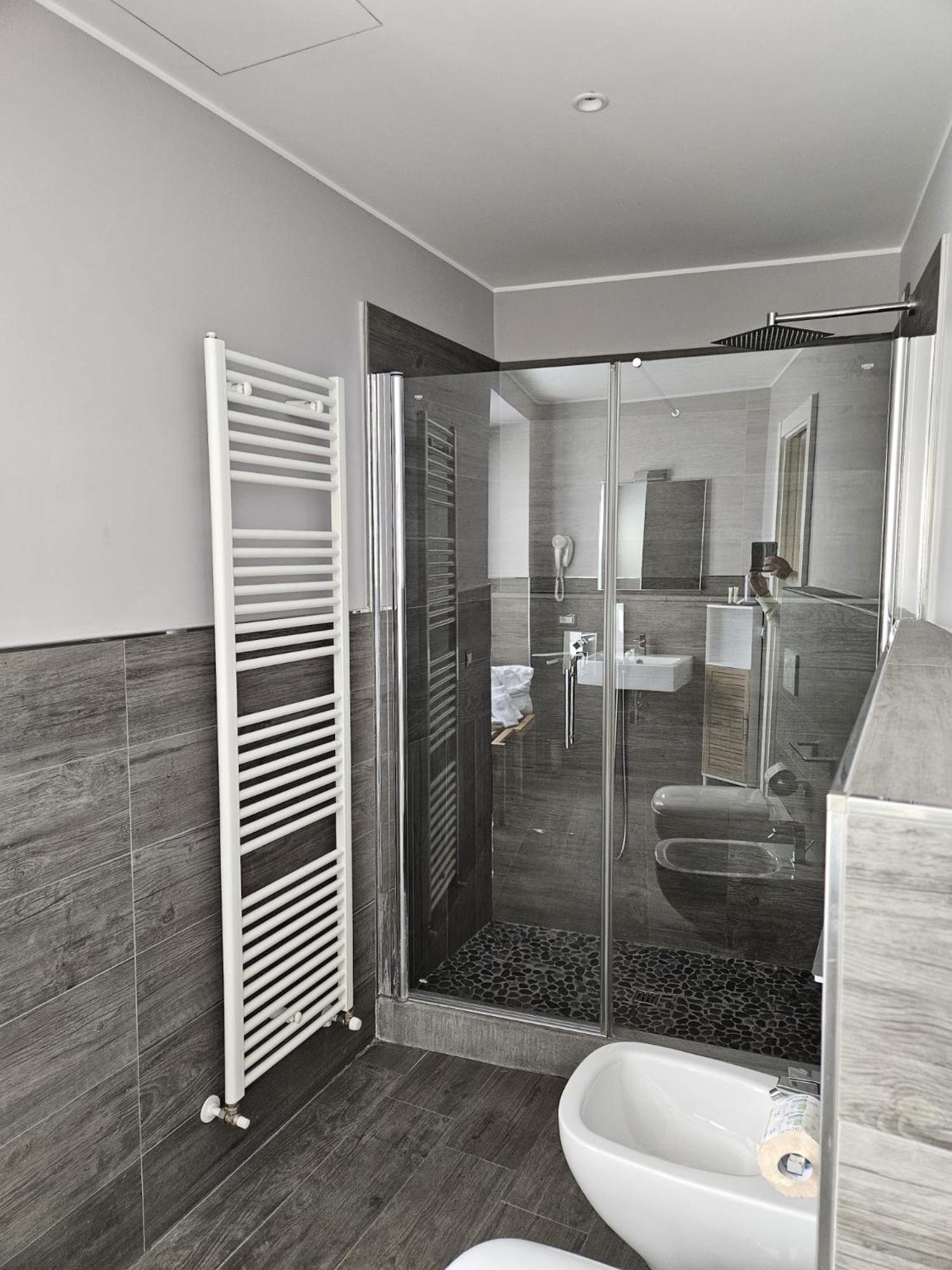Prima Fila Premium Guest House ซานเรโม ภายนอก รูปภาพ