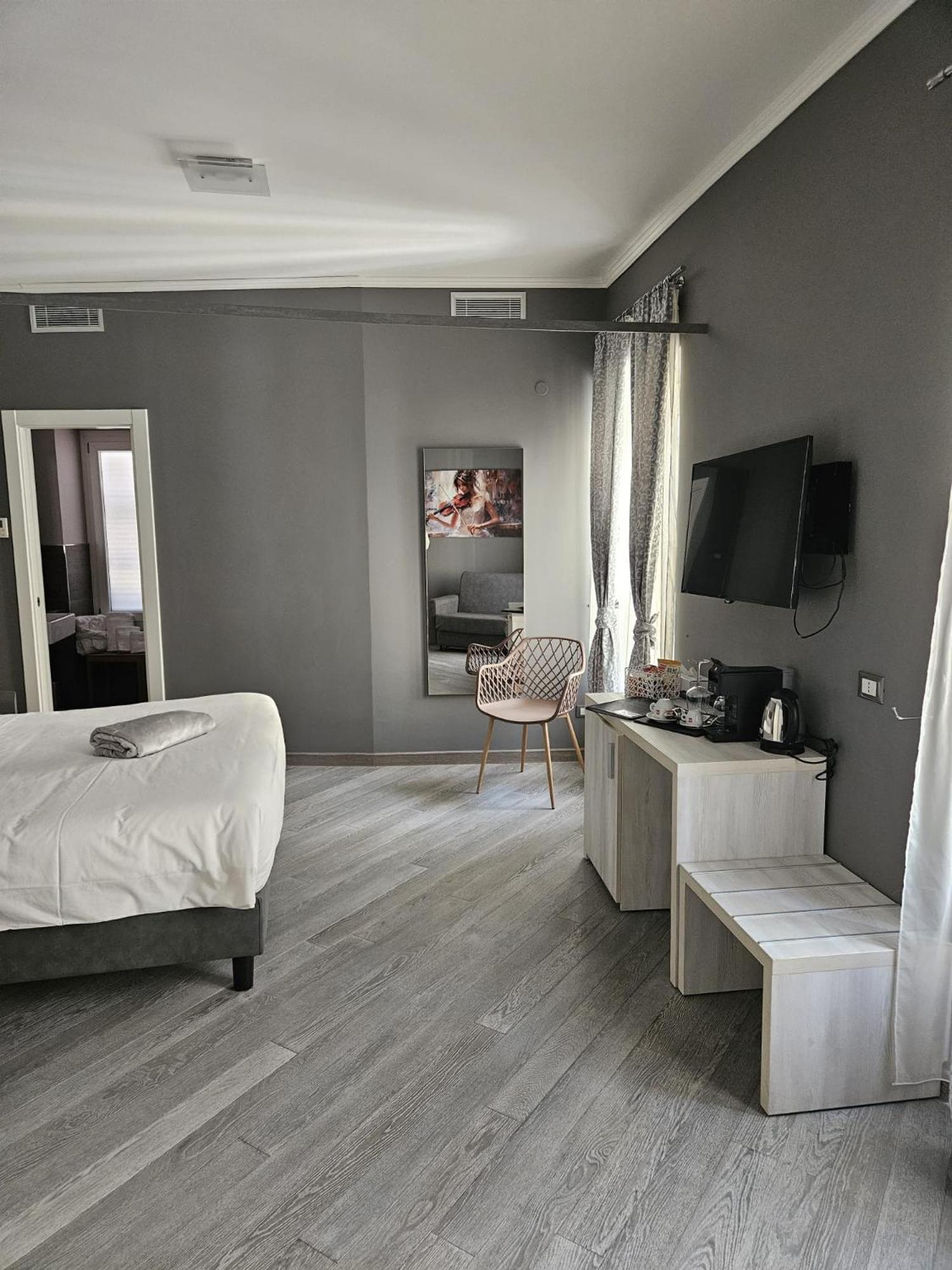 Prima Fila Premium Guest House ซานเรโม ภายนอก รูปภาพ